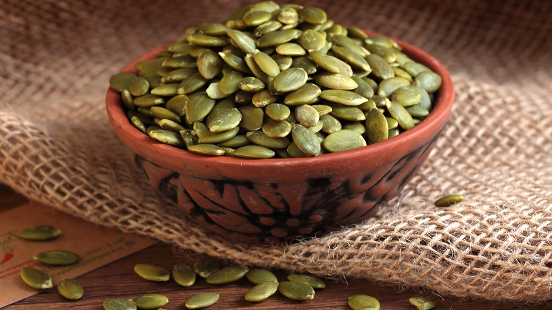 How to peel pumpkin seeds at home: step by step instructions and tips to make the task easier