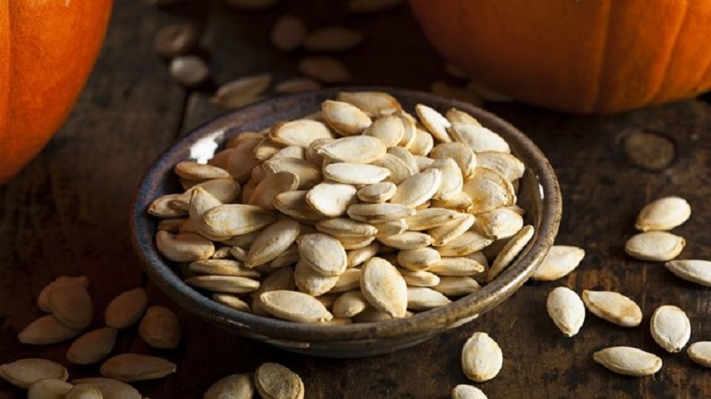 How to peel pumpkin seeds at home: step by step instructions and tips to make the task easier