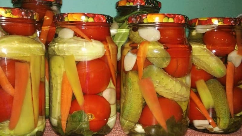 How to cook pickled cucumbers with bell peppers for the winter