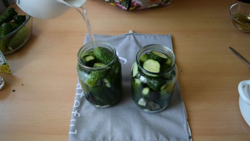 How to pickle large cucumbers for the winter with circles: the most delicious recipes and tips for their preparation