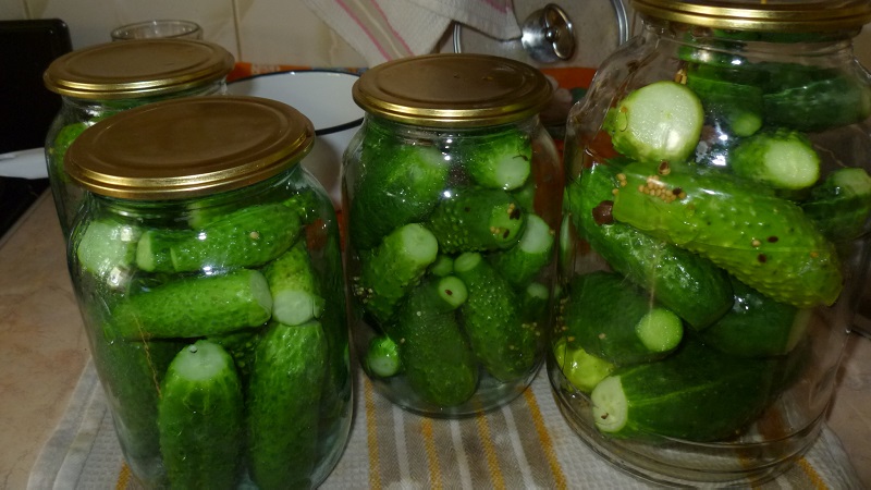 The best recipes for blanks of sweet and sour cucumbers for the winter