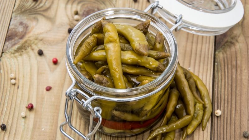 Pros and cons of growing Tsitsak pepper: how to get a good harvest
