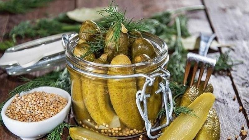 Why pickles are empty inside and how to make the right cut to prevent this problem