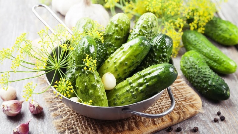Why pickles are empty inside and how to make the right cut to prevent this problem