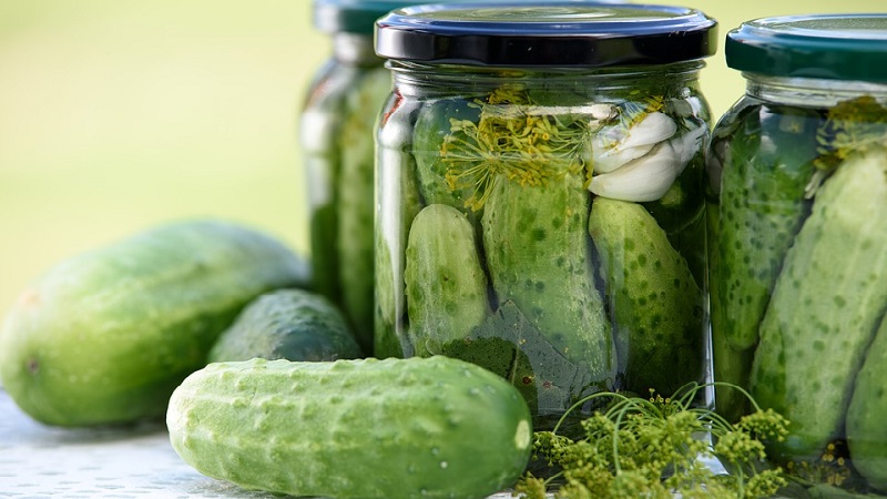 Why pickles are empty inside and how to make the right cut to prevent this problem