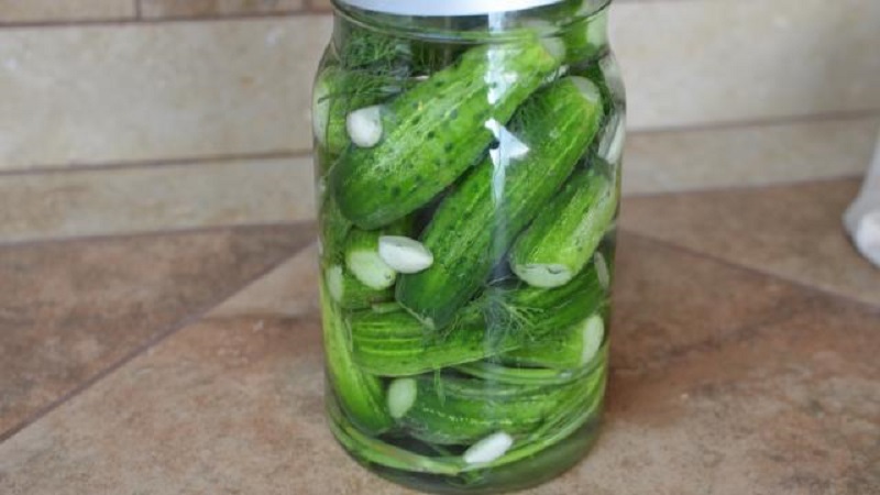 Secrets of quick cooking pickled cucumbers