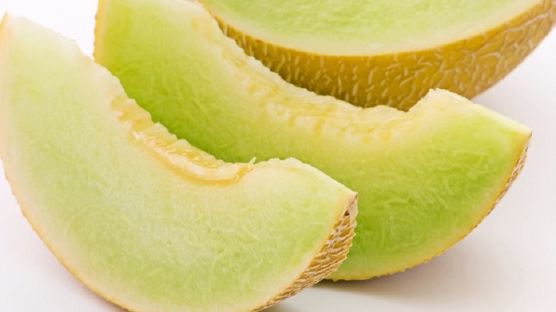 How much cut melon is stored in the refrigerator and how to keep it fresh longer
