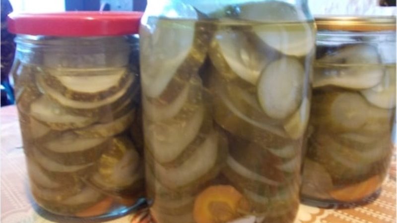 A delicious recipe for the winter from overgrown cucumbers: methods of pickling them
