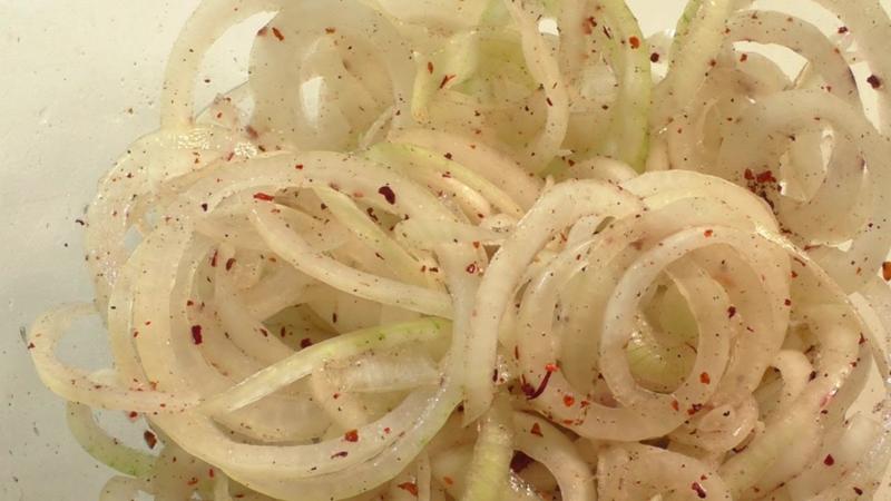 Affordable, quick and tasty ways to make pickled onions for barbecue, herring and salad