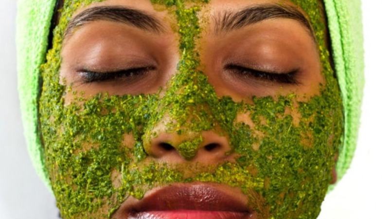 Best Facial Remedies: Homemade Parsley Masks