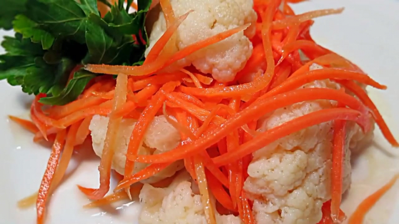 We prepare delicious Korean carrots for the winter without sterilization in jars