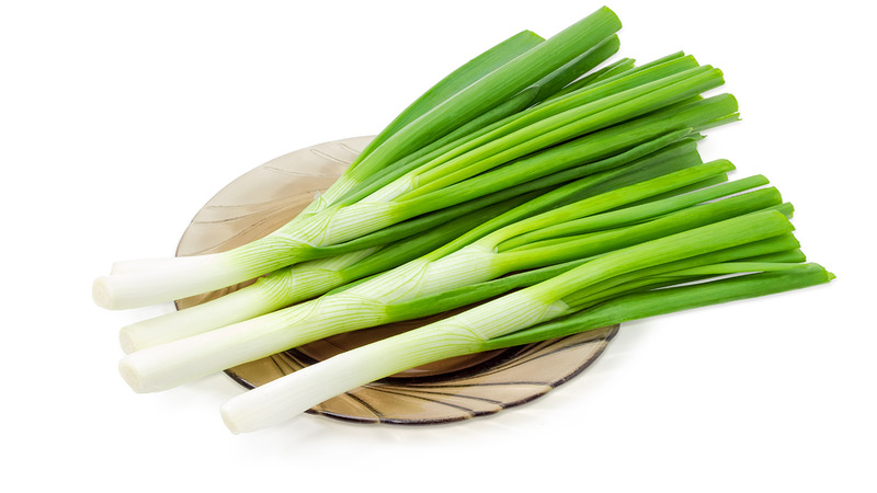 The benefits and harms of leeks for health: what is good and how to use it correctly