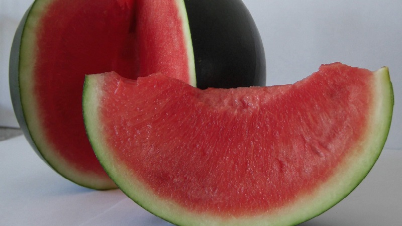 What is black watermelon: description, features and the best varieties of this type