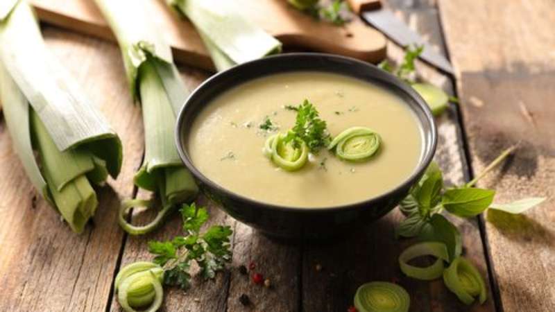 How to cook and eat leek soup for weight loss
