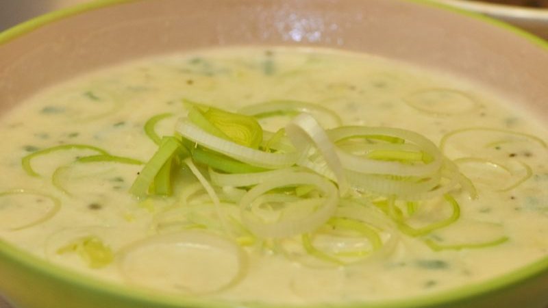 How to cook and eat leek soup for weight loss