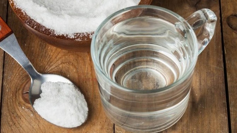 How to properly water cucumbers with soda and what benefits it will bring to the crop