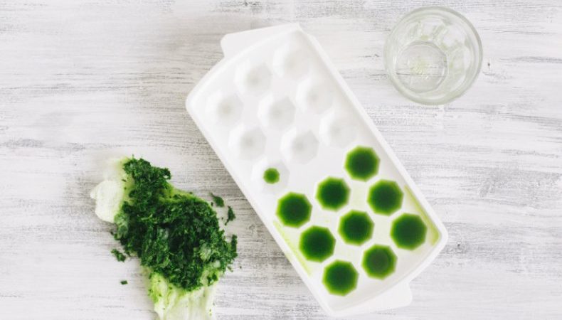 How to make parsley ice for face: beauty and health of skin from simple ingredients