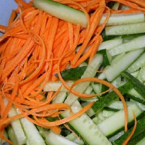How to deliciously prepare Korean-style carrots for the winter in jars