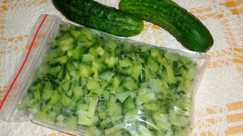 How to freeze fresh cucumbers in the freezer for the winter: step by step instructions from preparing vegetables to defrosting them