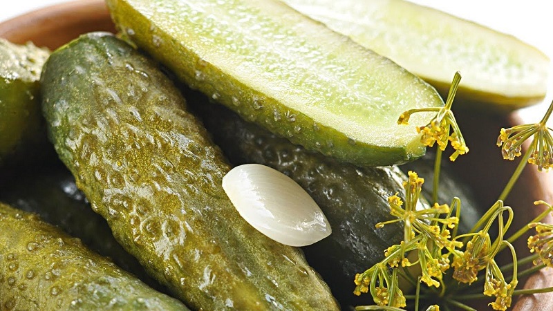The best recipes on how to pickle cucumbers in a plastic bucket for the winter and recommendations for storing such blanks