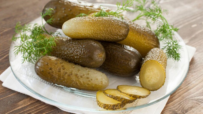 The best recipes on how to pickle cucumbers in a plastic bucket for the winter and recommendations for storing such blanks