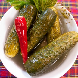 The best recipes on how to pickle cucumbers in a plastic bucket for the winter and recommendations for storing such blanks
