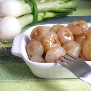 Is it possible to eat onions with gastritis with high or low acidity