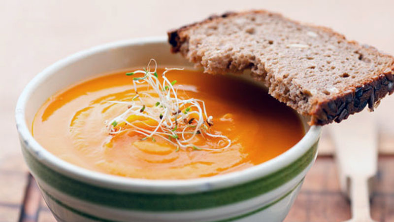 Is it possible to eat carrots with pancreatitis and in what form