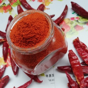 Distinguishing pungent fruits is easy and simple - cayenne pepper and chili: what is the difference and how they are used