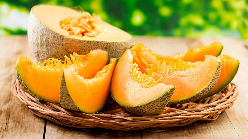 Why you shouldn't eat melon with milk and other foods