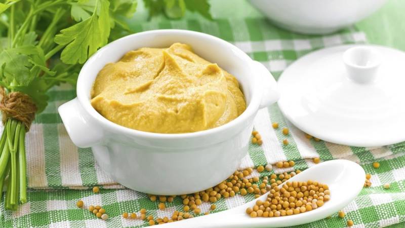 A selection of the most delicious recipes for pickled cucumbers with mustard for the winter