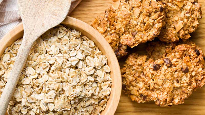 What is the advantage of oat flour: benefits and harms to the body