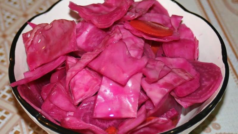 The best recipes for sauerkraut with horseradish and beets