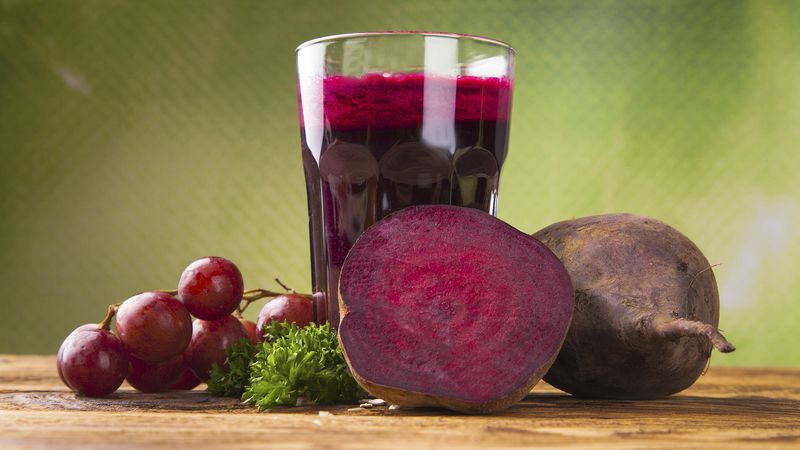 Alternative treatment with natural ingredients: will beets with vinegar help from angina and how to use it correctly