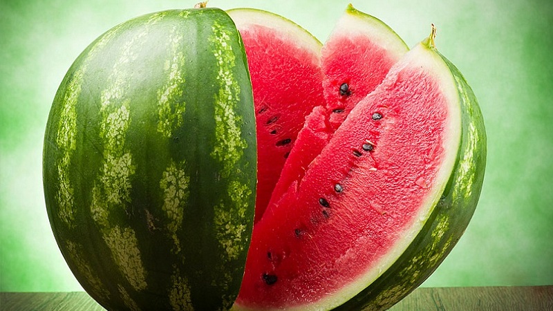 Is it possible to eat overripe watermelon and what to cook from it