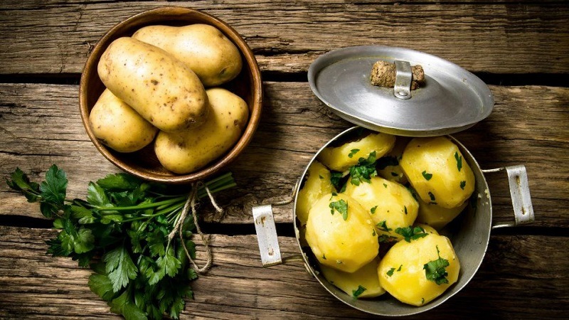 Is there diarrhea or constipation from potatoes and is it possible to eat it in such cases