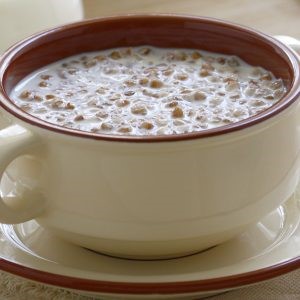 Why raw buckwheat with kefir is useful: we lose weight and cleanse the body with the help of the simplest combination