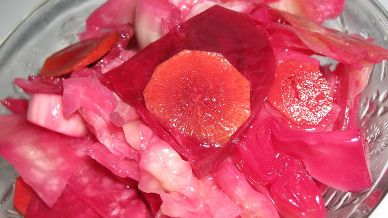 How can you cook sauerkraut deliciously in slices in different ways