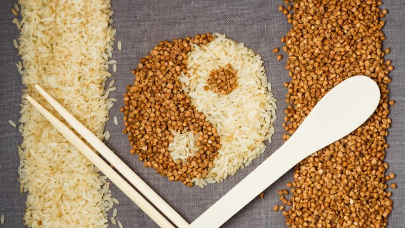 Life hacks for Cinderellas: how to separate rice from buckwheat quickly