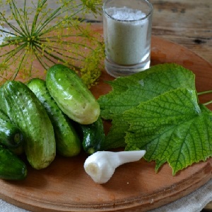 How to properly prepare pickled cucumbers without sterilization for the winter
