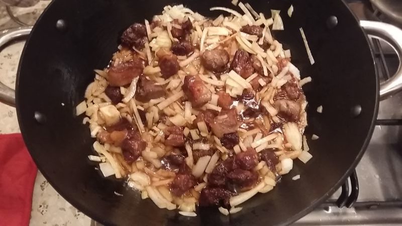 How to fry onions properly: the best ways and delicious recipes