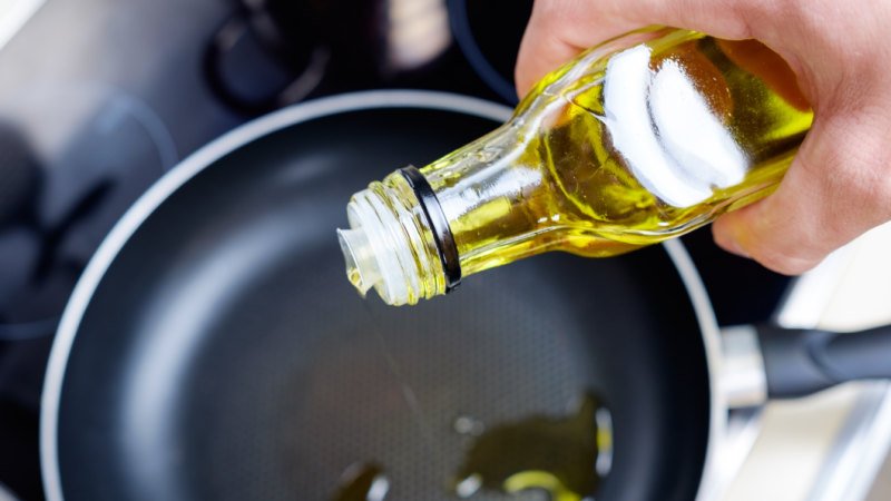 How to fry onions properly: the best ways and delicious recipes