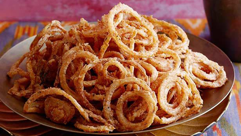 How to fry onions properly: the best ways and delicious recipes
