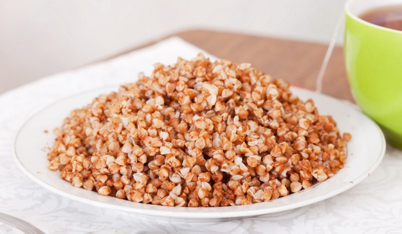 What is the calorie content of boiled buckwheat and is it possible for losing weight