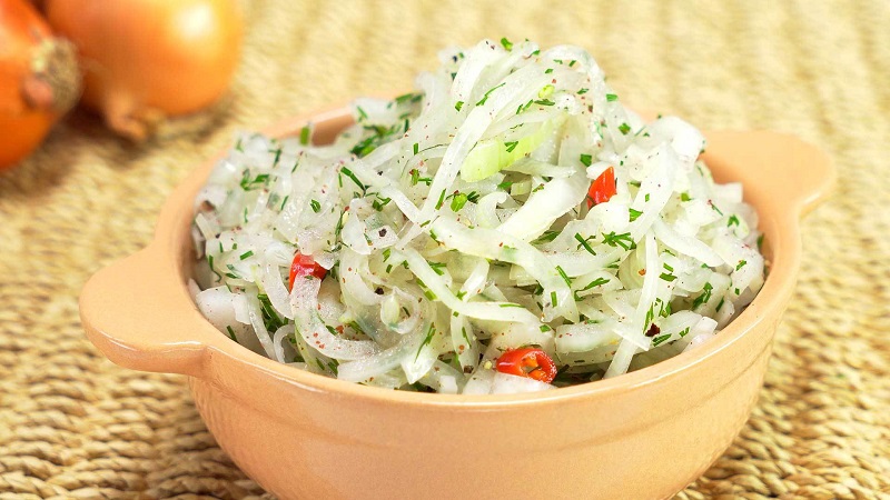The best tips on how to prepare onions for the winter