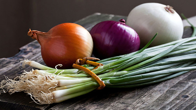 Can an onion allergy appear, how does it manifest and what to do