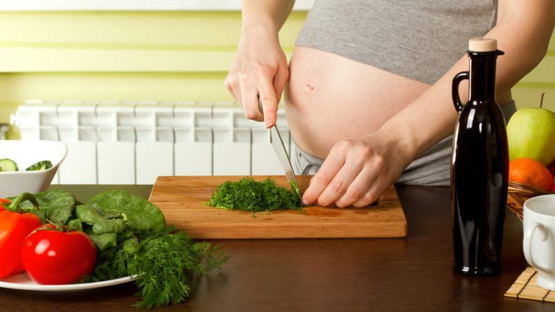 Is it possible to eat parsley during pregnancy