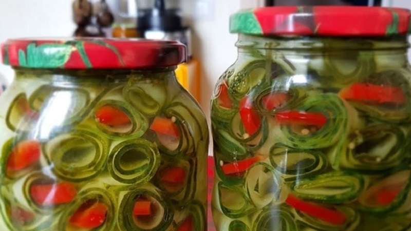 Features of pickling large cucumbers
