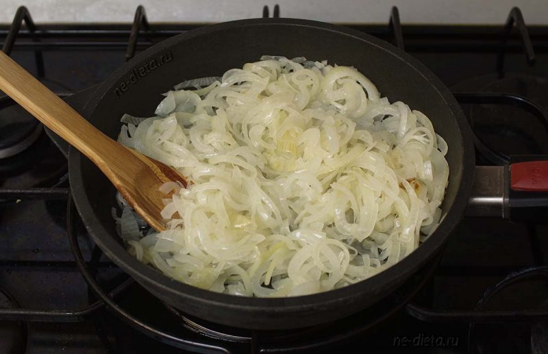 Useful properties of stewed onions for the body and the most delicious recipes