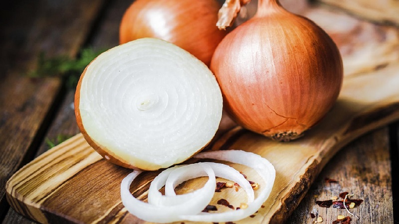 The reasons why you want onions: what is enough for the body